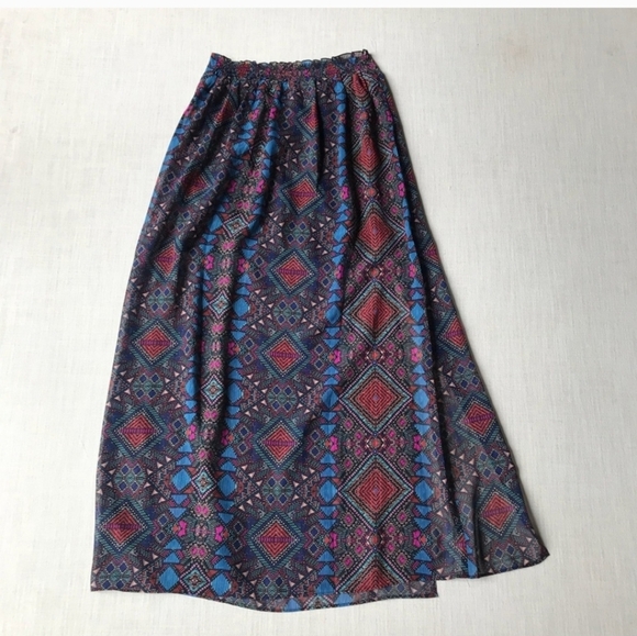 Maurices maxi elastic waist skirt with slits size small blue red tribal - Picture 6 of 6
